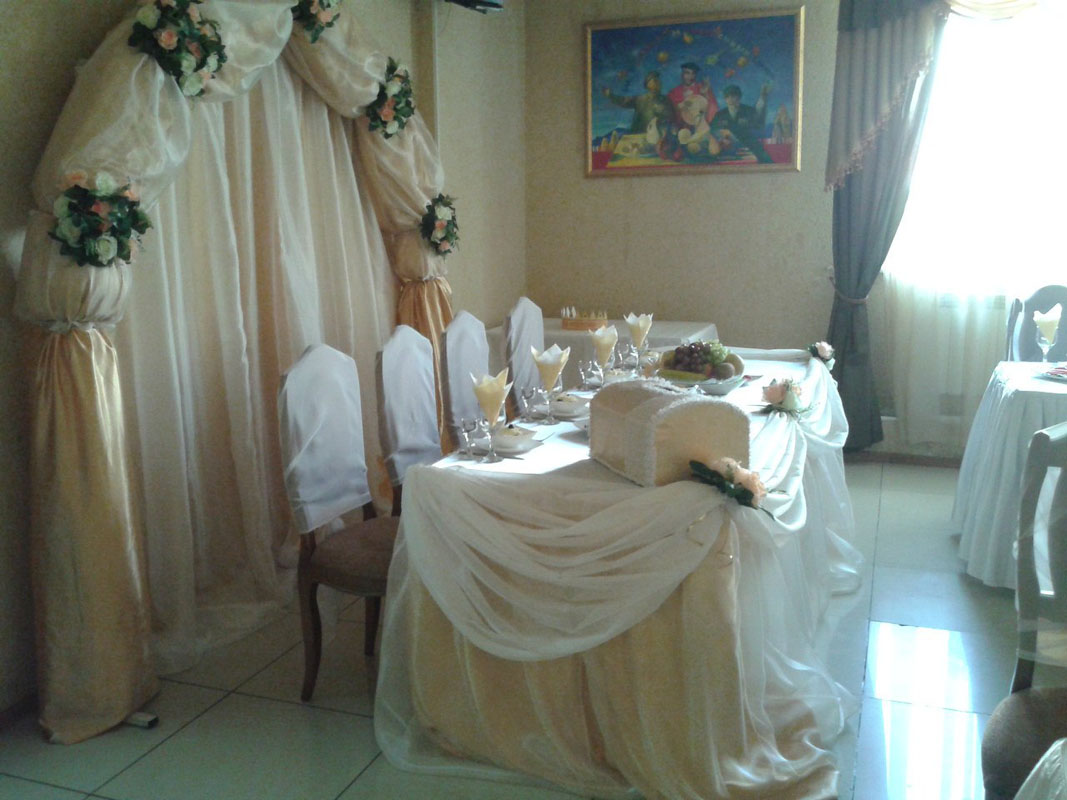 Основной зал — Кафе-бар Оазис