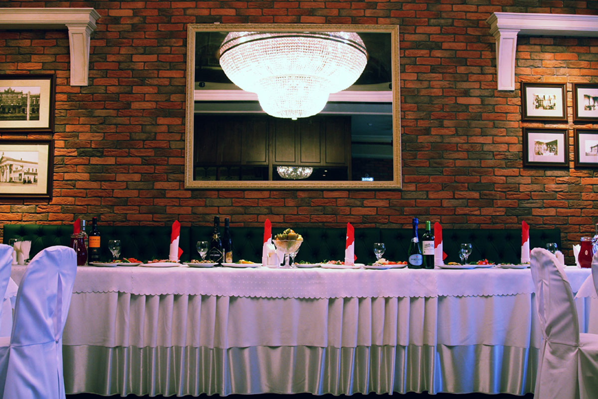 Основной зал — Театральное кафе