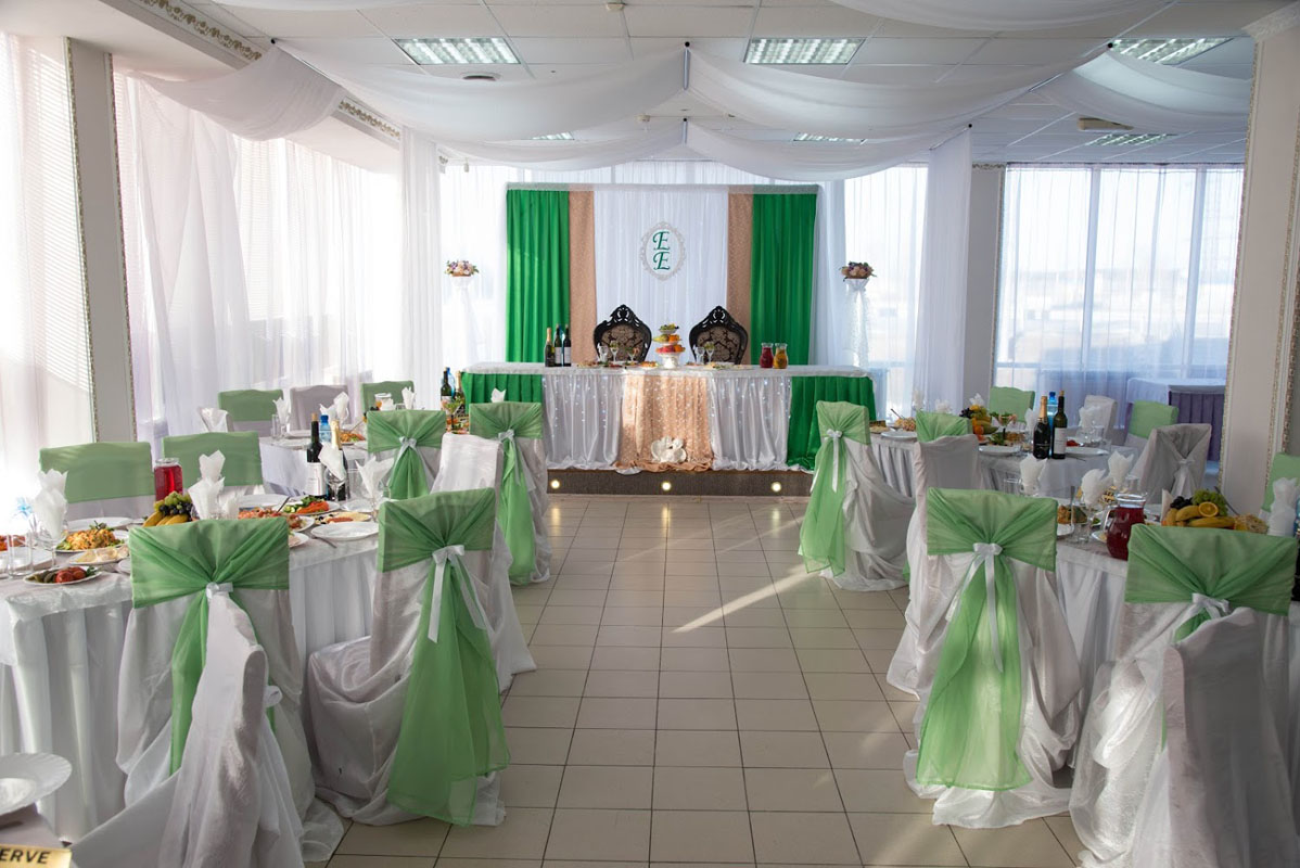 Основной зал