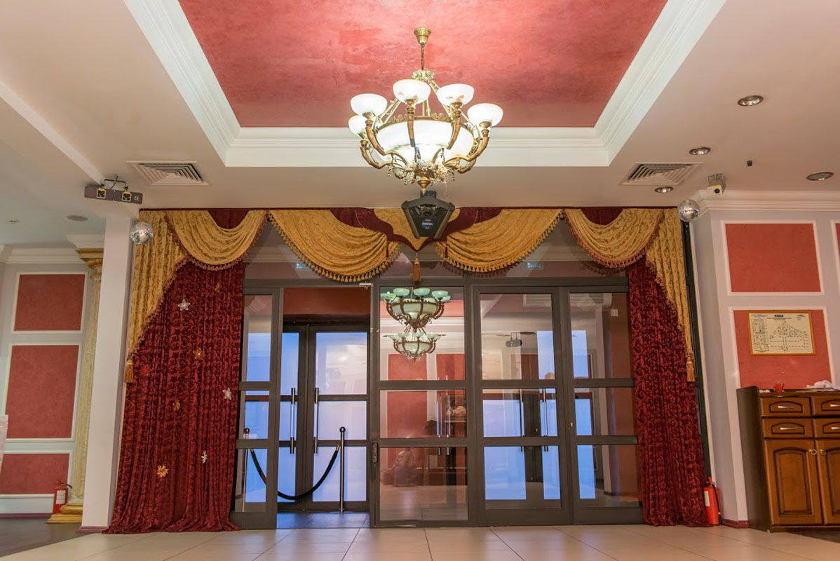 Основной зал — Centurion