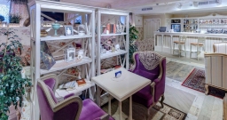 Основной зал — интерьер зала