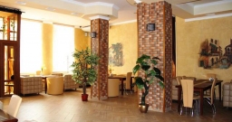 Основной зал — интерьер зала