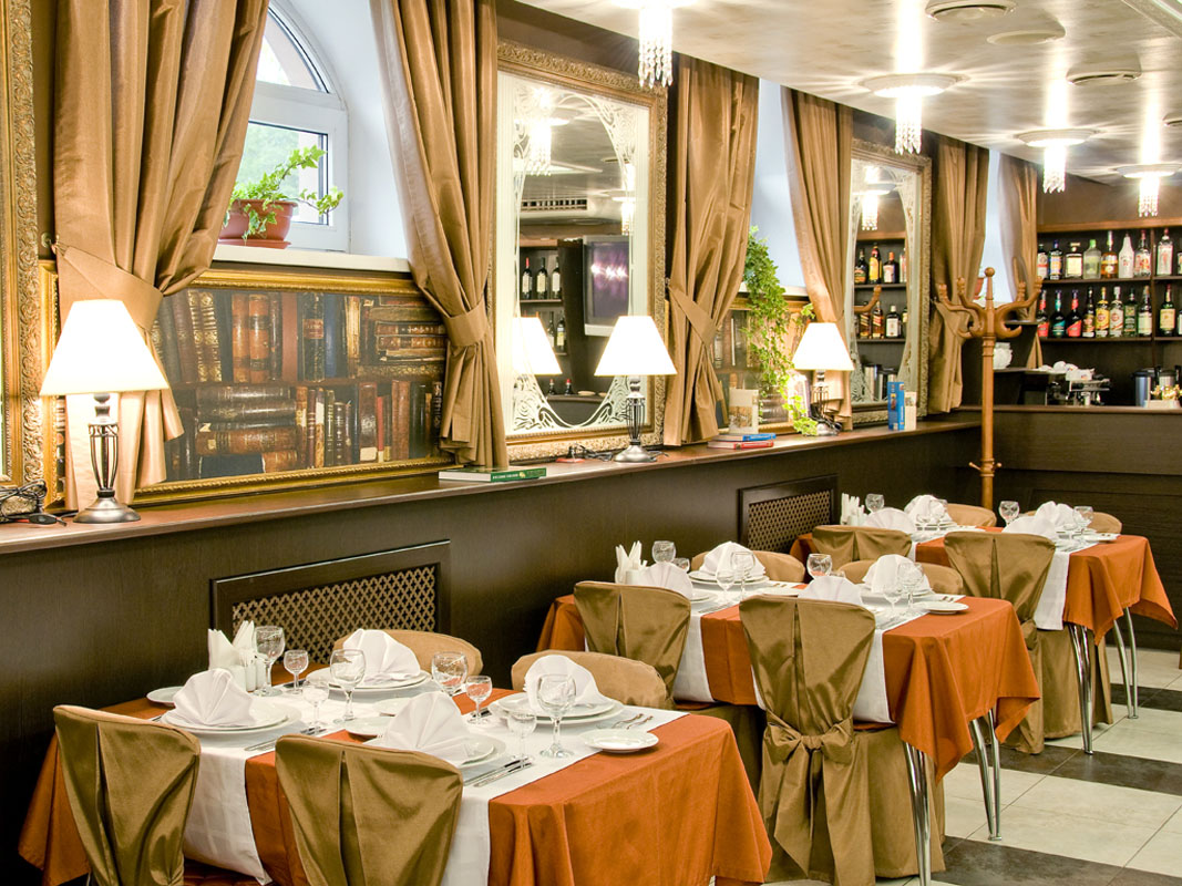 Основной зал — Звезда