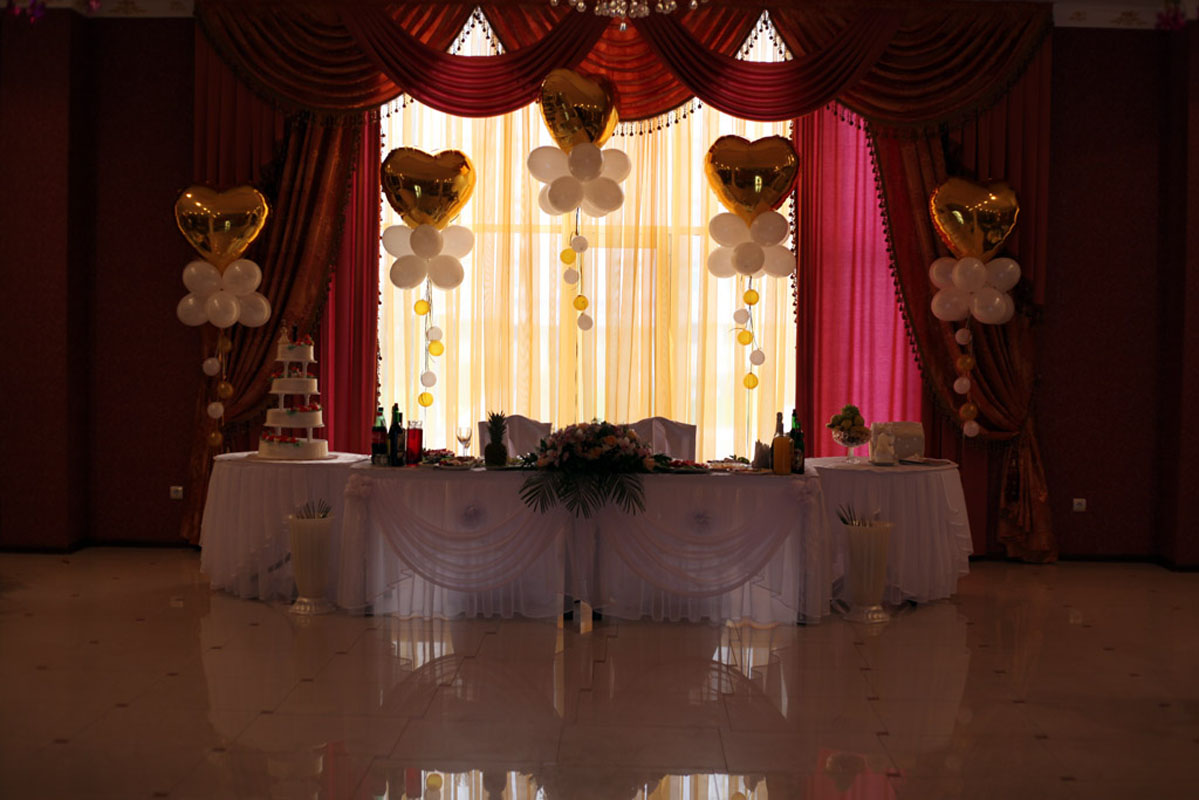 Основной зал — Ресторан Буржуа