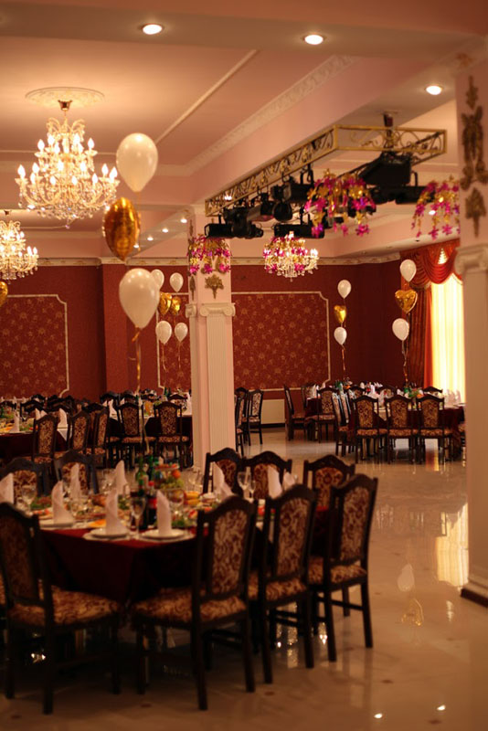 Основной зал — Ресторан Буржуа