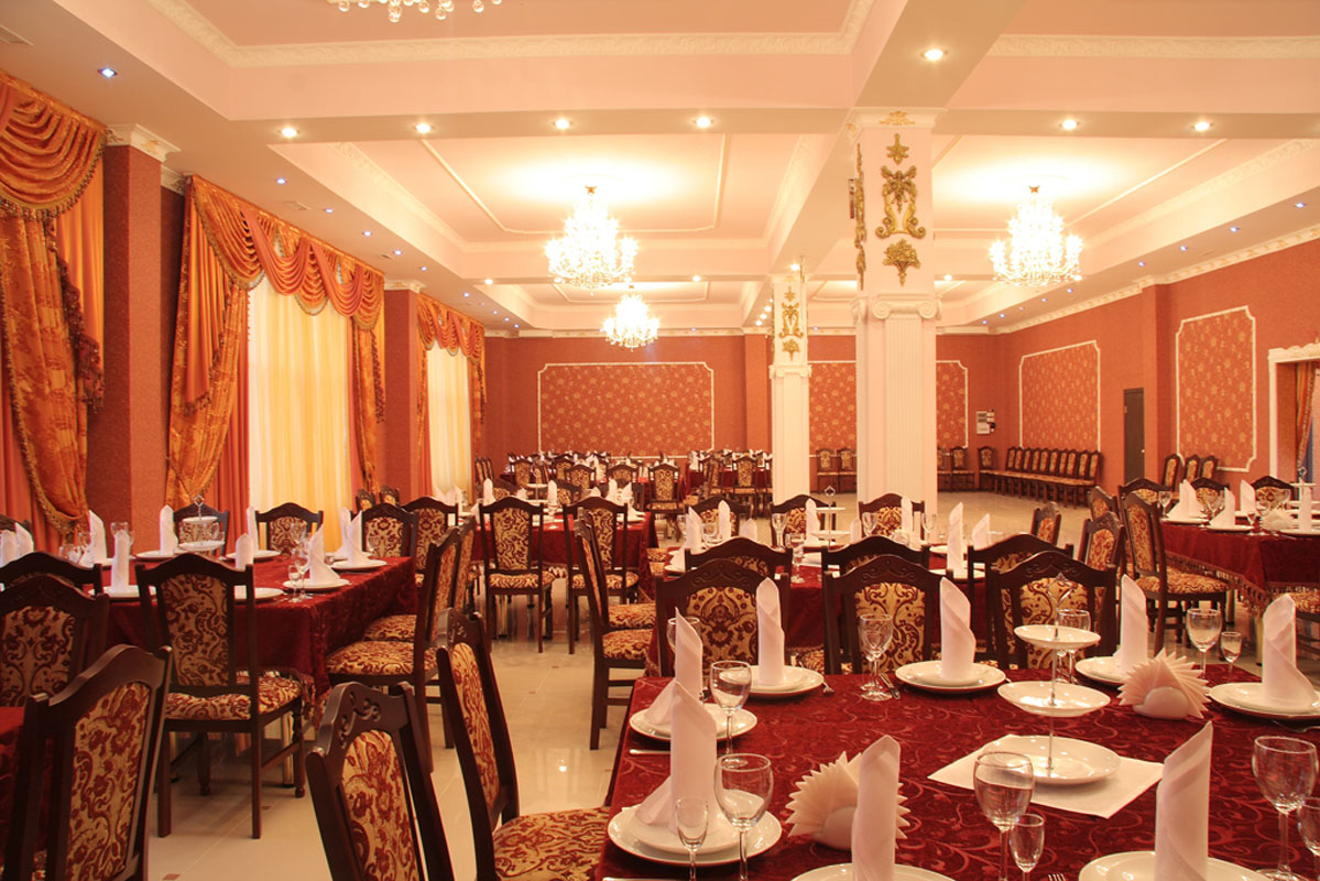 Основной зал — Ресторан Буржуа