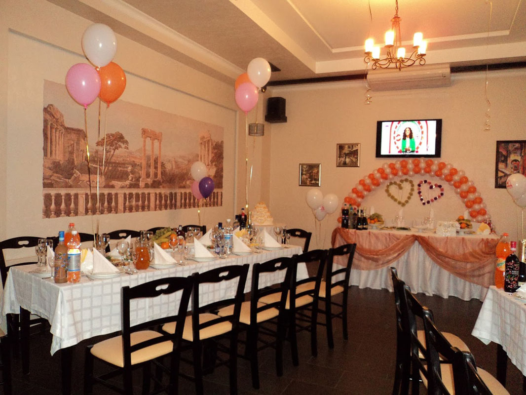 Основной зал — Кафе Марион