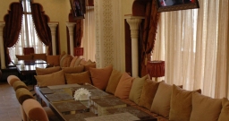 Основной зал