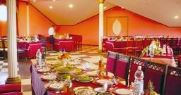 Основной зал — интерьер зала