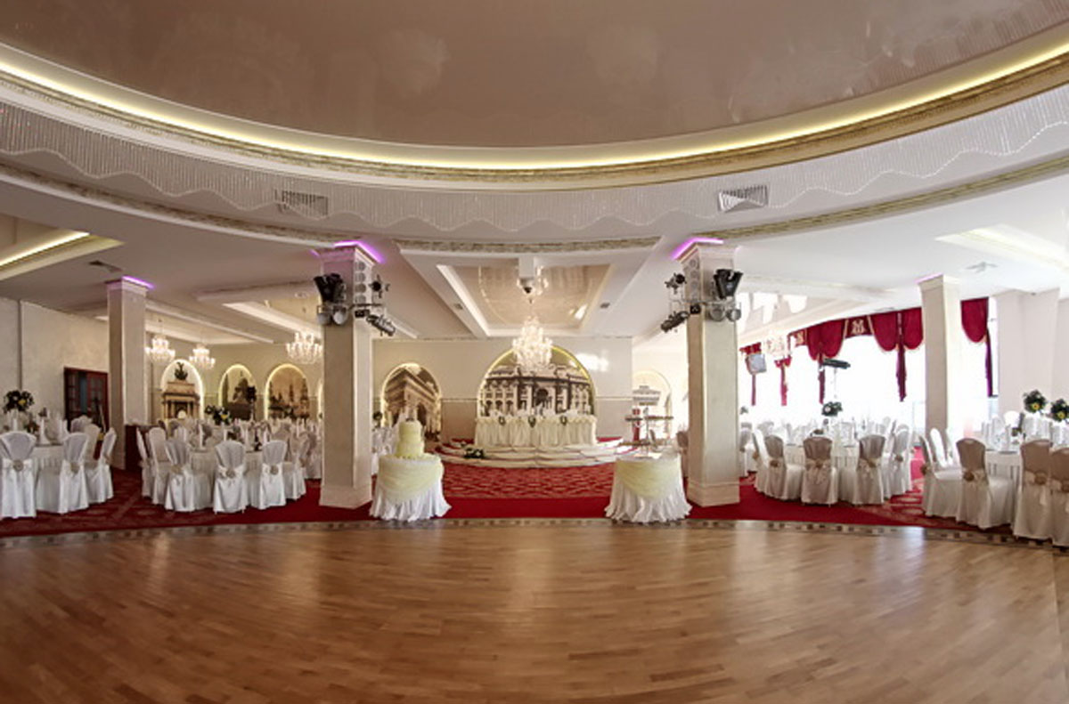 Основной зал — Metropol Hall