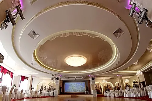 Основной зал — Metropol Hall