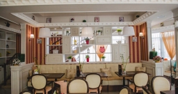 Основной зал — интерьер зала