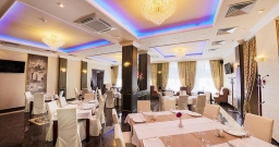 Основной зал