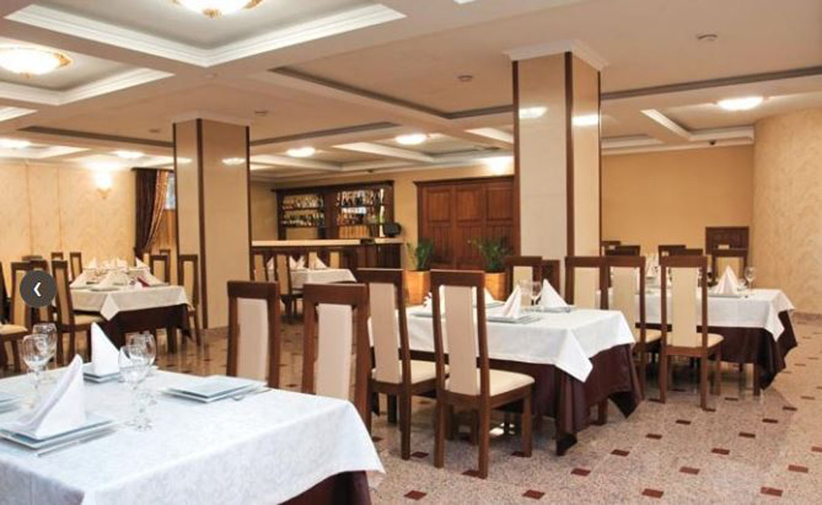 Основной зал — Визит