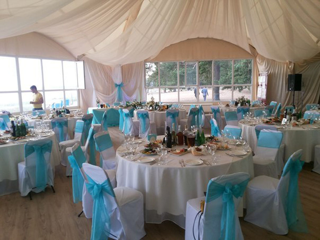 Основной зал — Ресторан Золотые Пески