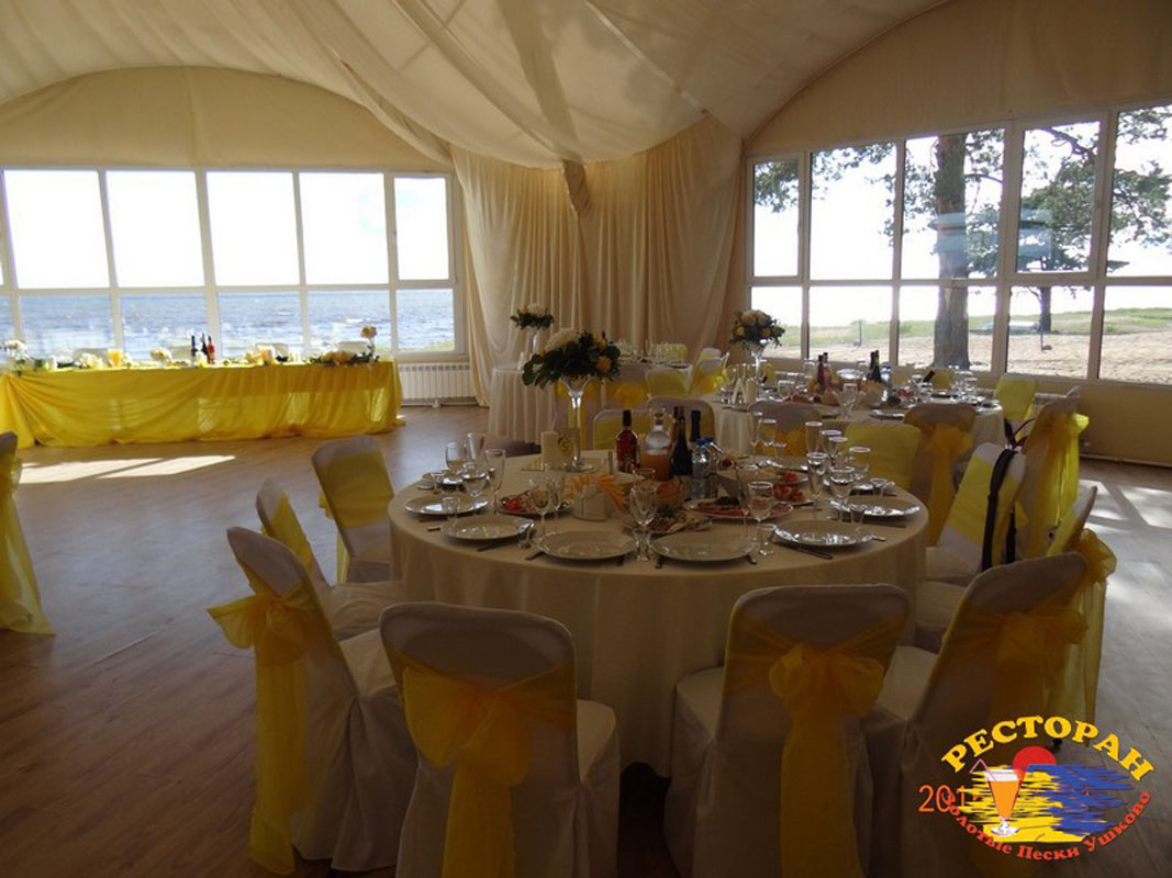 Основной зал — Ресторан Золотые Пески