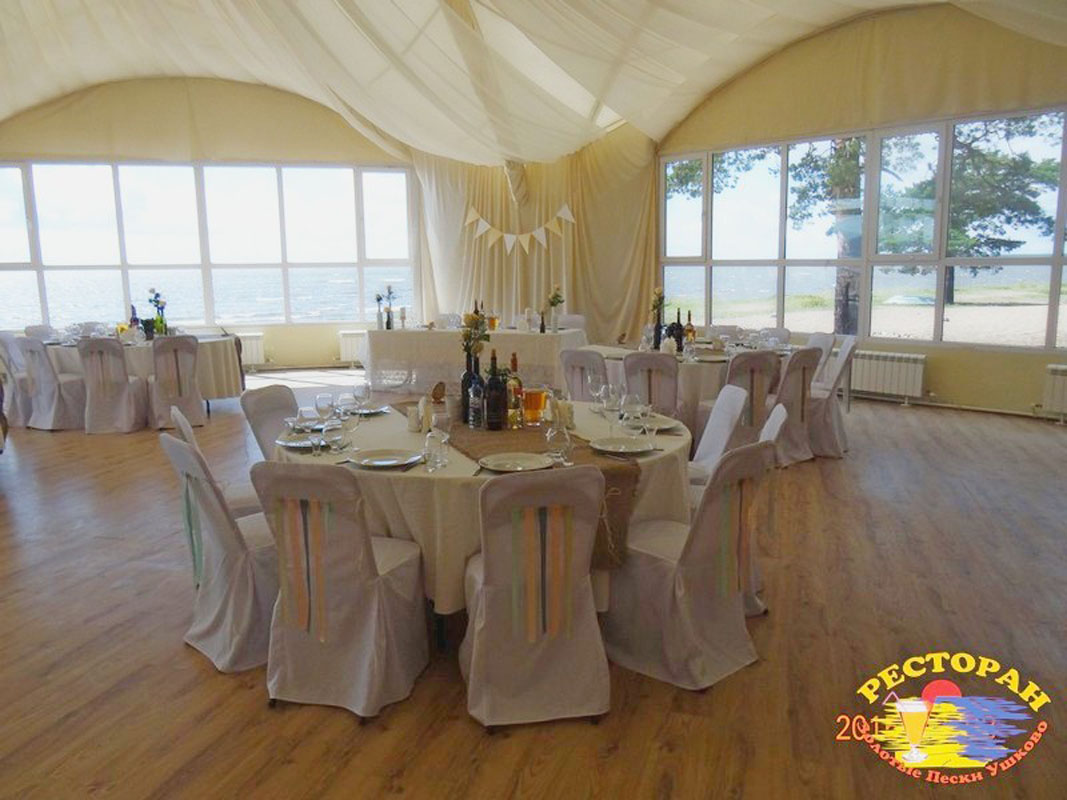 Основной зал — Ресторан Золотые Пески