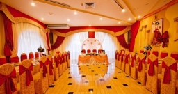 Основной зал