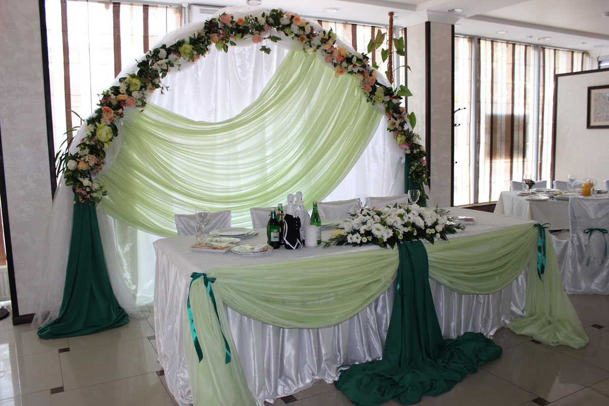 Основной зал — Вега