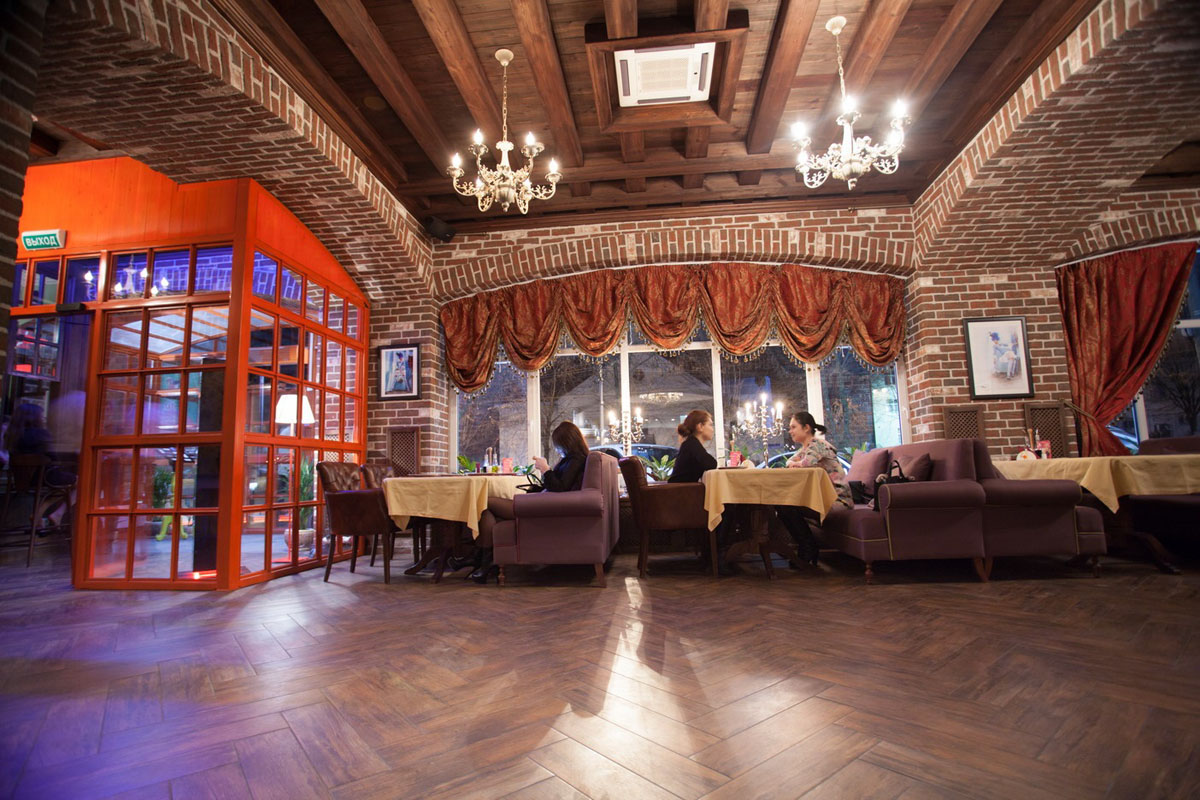 Зал на 70 человек — Коралловые Бусы