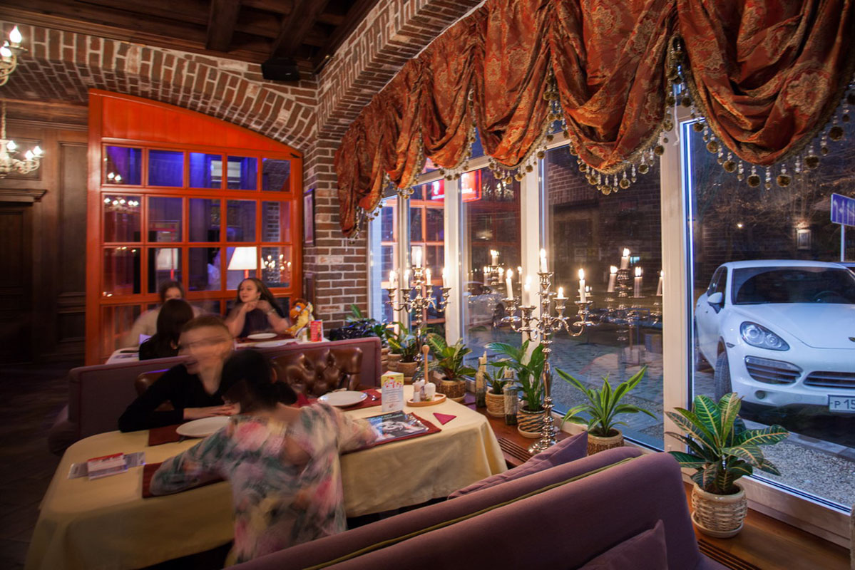 Зал на 70 человек — Коралловые Бусы