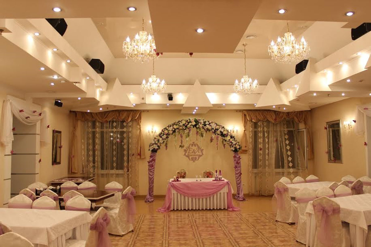 Основной зал — Персия