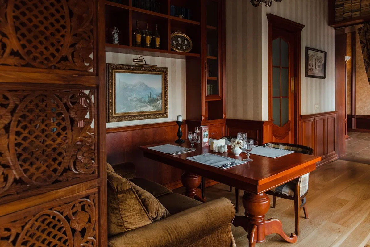 Зал Библиотека — Пушкинист