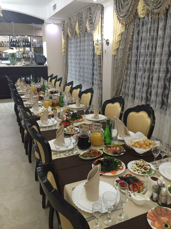 Ресторан — Отель Кавказская Пленница