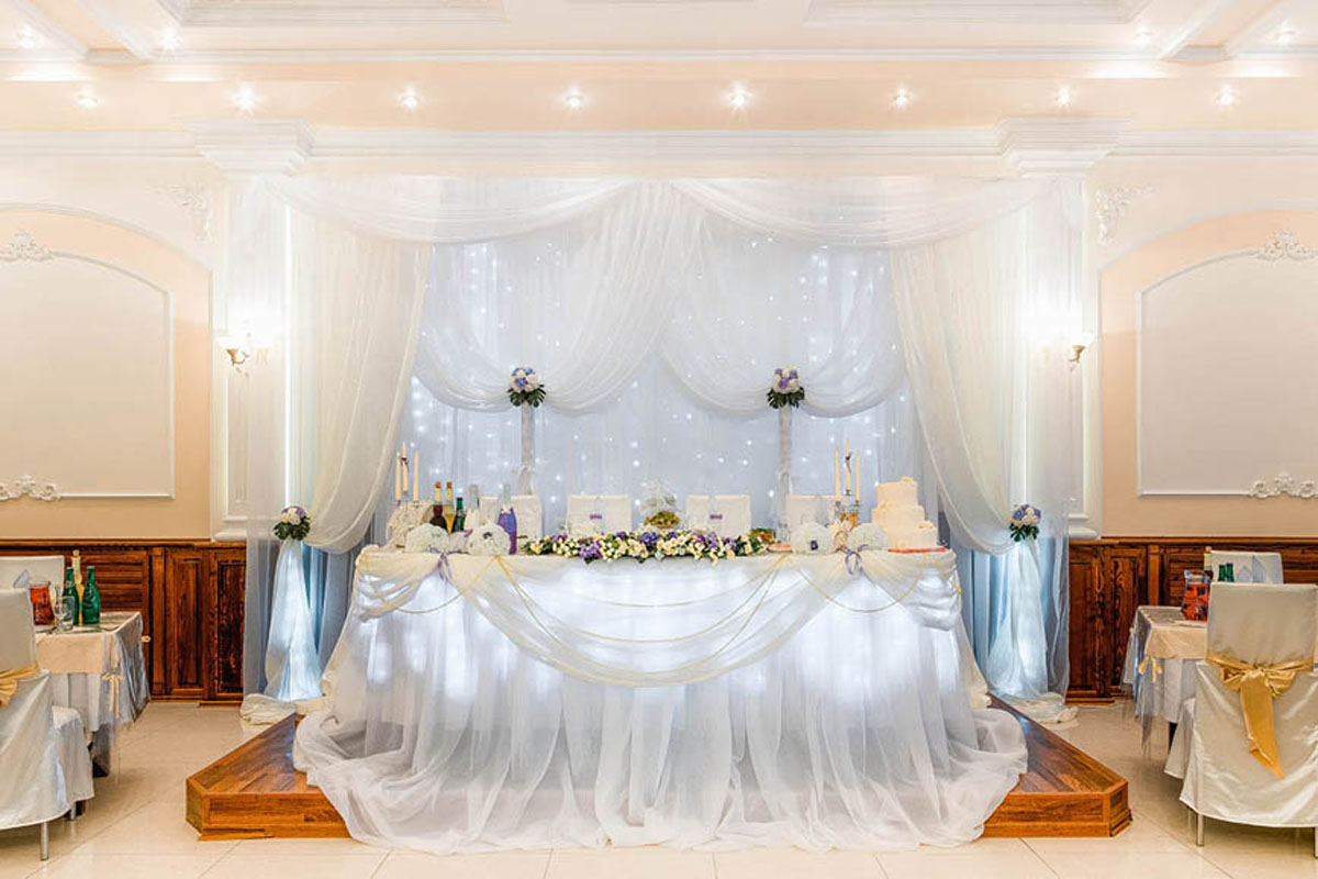 Основной зал — Премиум на Звездной