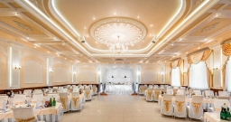 Основной зал