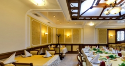 Основной зал