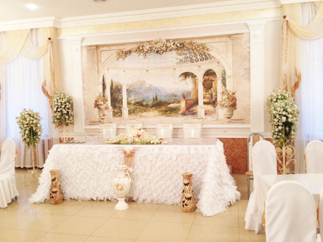 Золотой цвет — Основной зал, фото банкетного зала