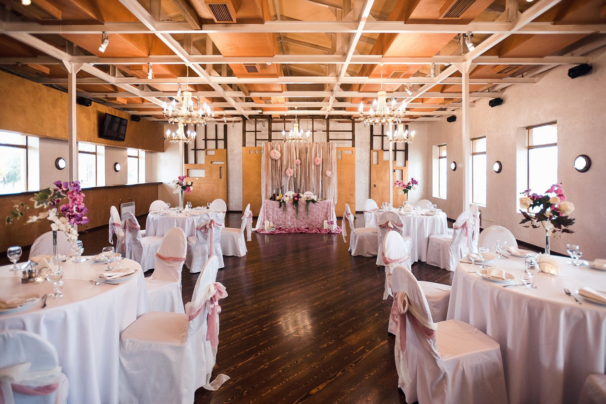 Основной зал — Поплавок