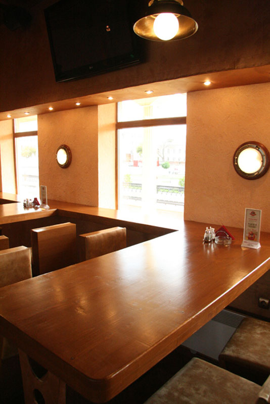 Основной зал — Поплавок