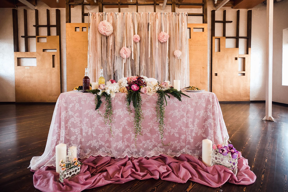 Основной зал — Поплавок