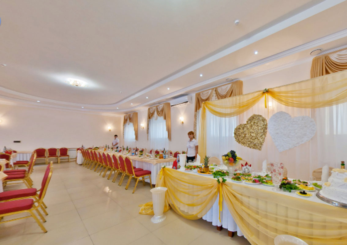 Основной зал — Аракс