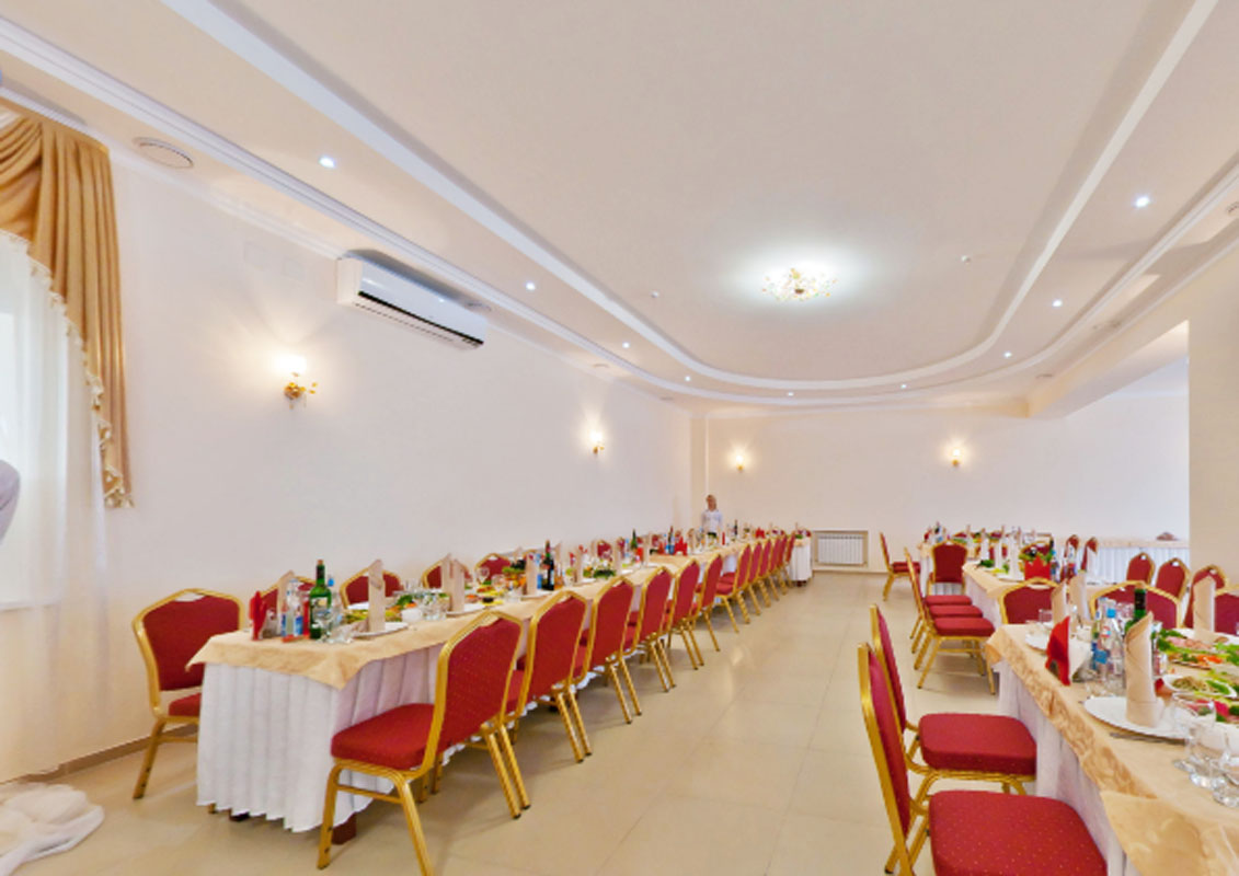 Основной зал — Аракс