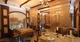 Основной зал — интерьер зала