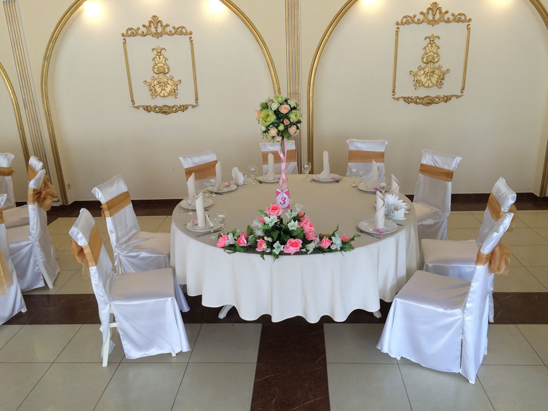 Зал на 100 человек — Версаль