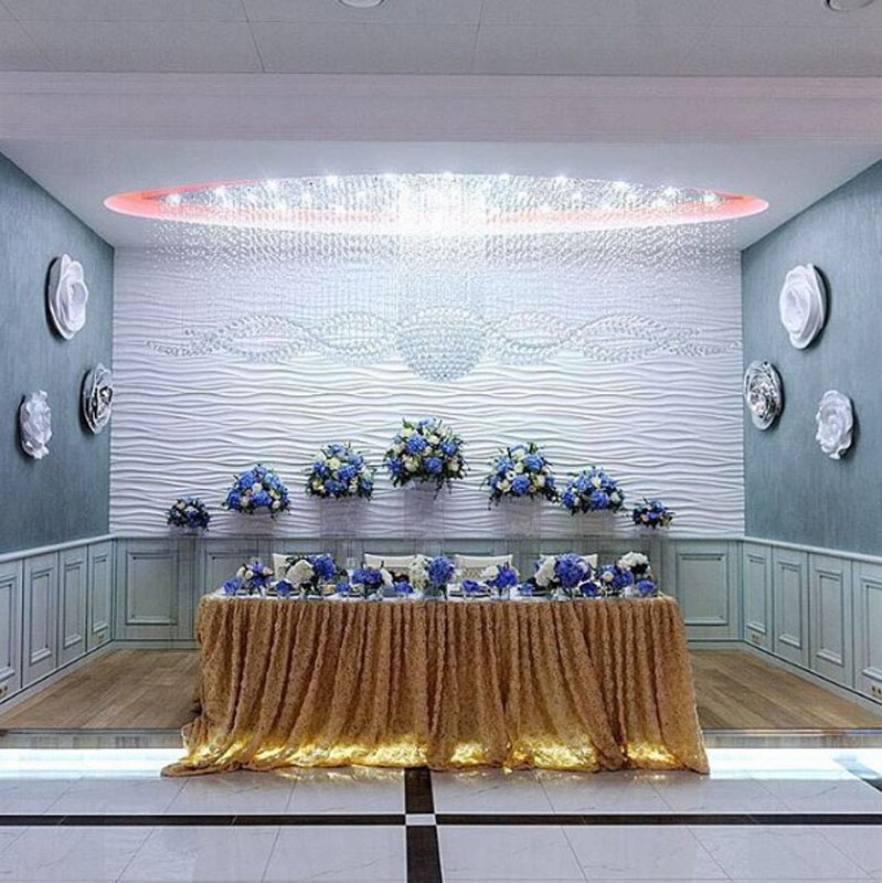 Зал - трансформер — Kris Hall