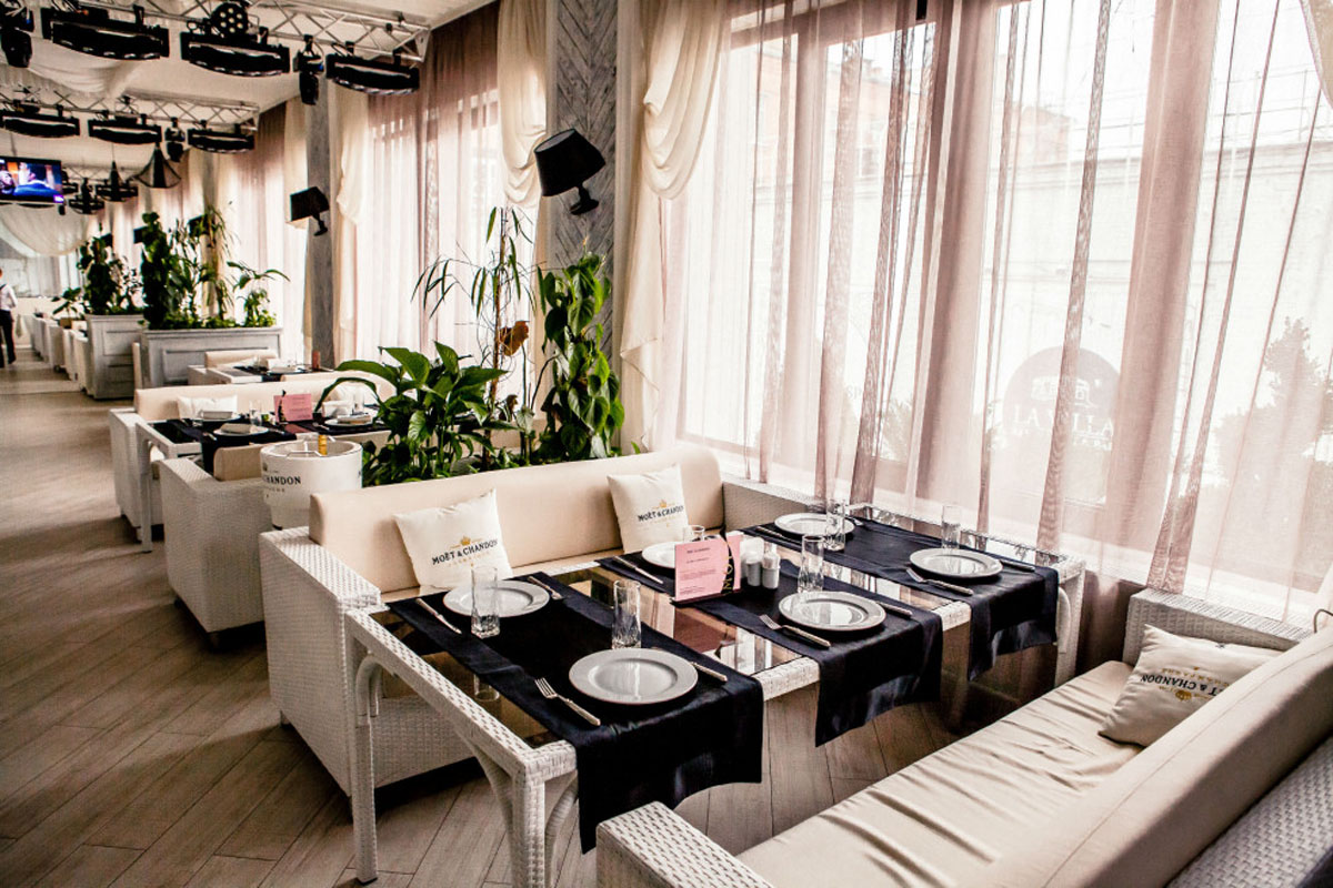 Терраса — La Villa