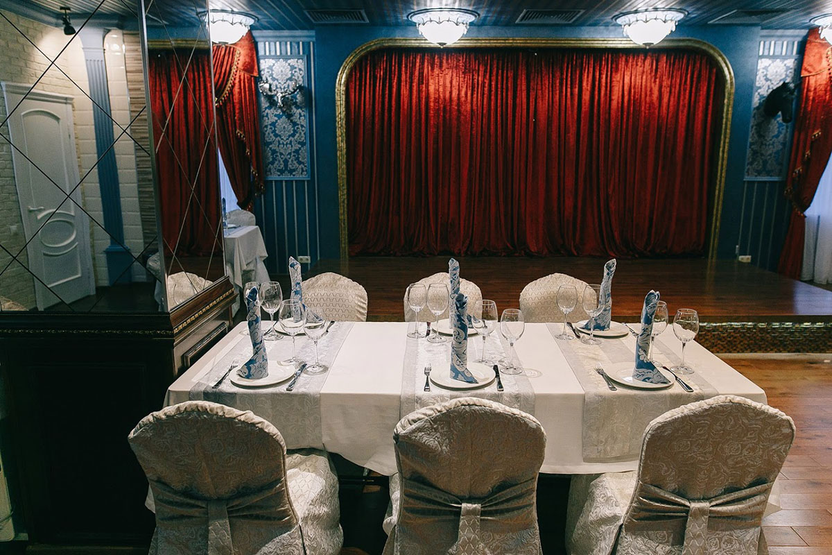 Основной зал — ОSОБНЯК