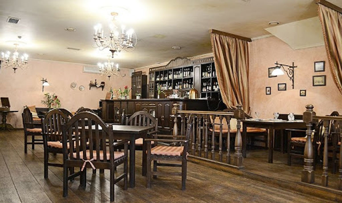 Зал на 60 человек — Чичиков