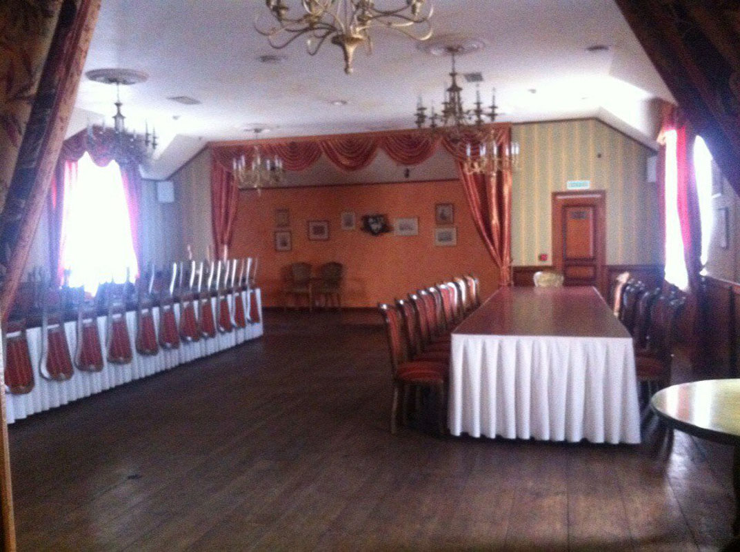 Зал на 80 человек — Чичиков