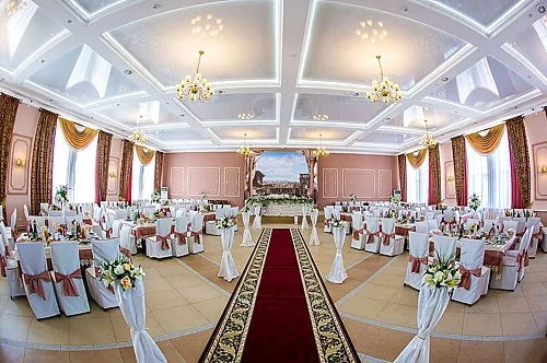 Grande — Palazzo, Астрахань