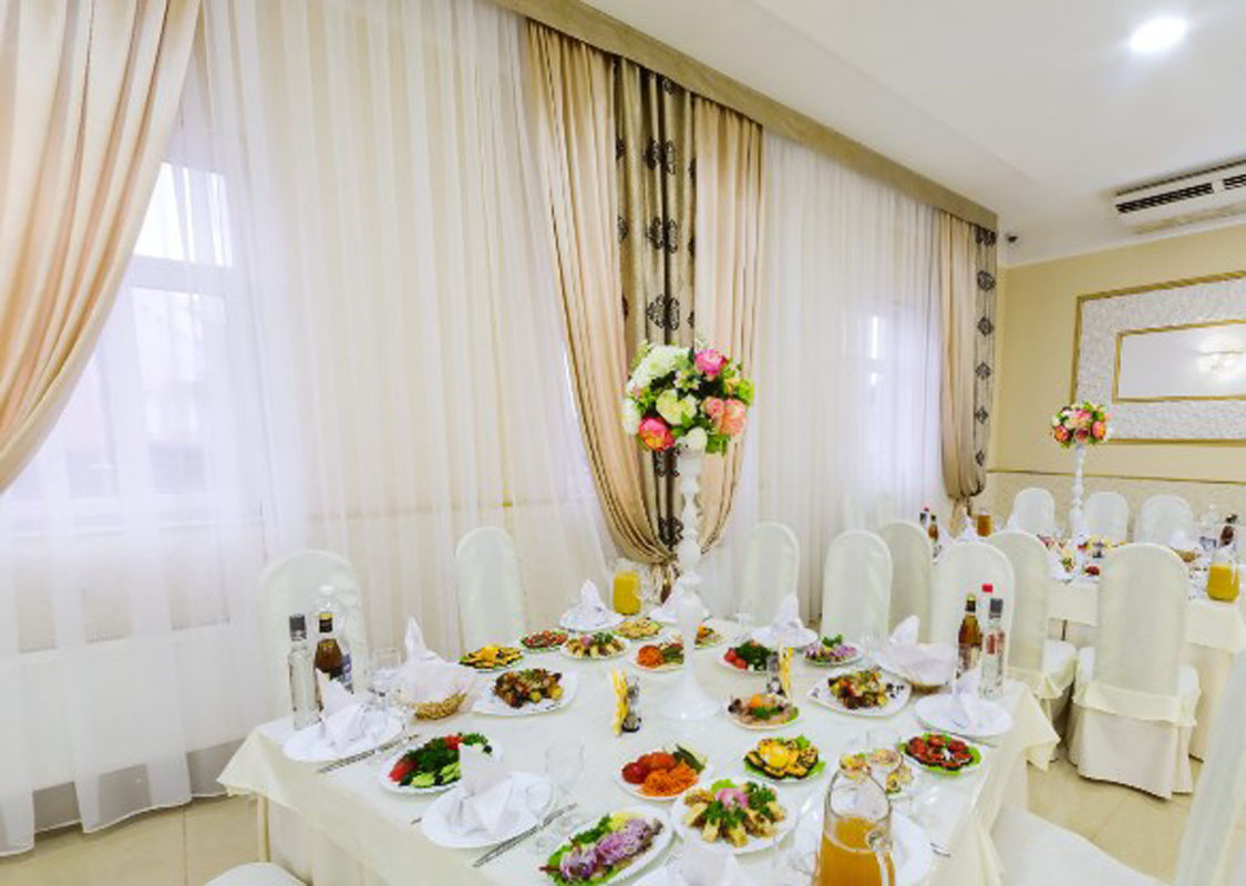 Большой банкетный зал — Юбилейный