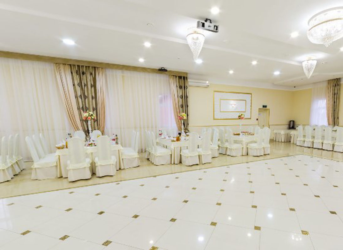 Большой банкетный зал — Юбилейный