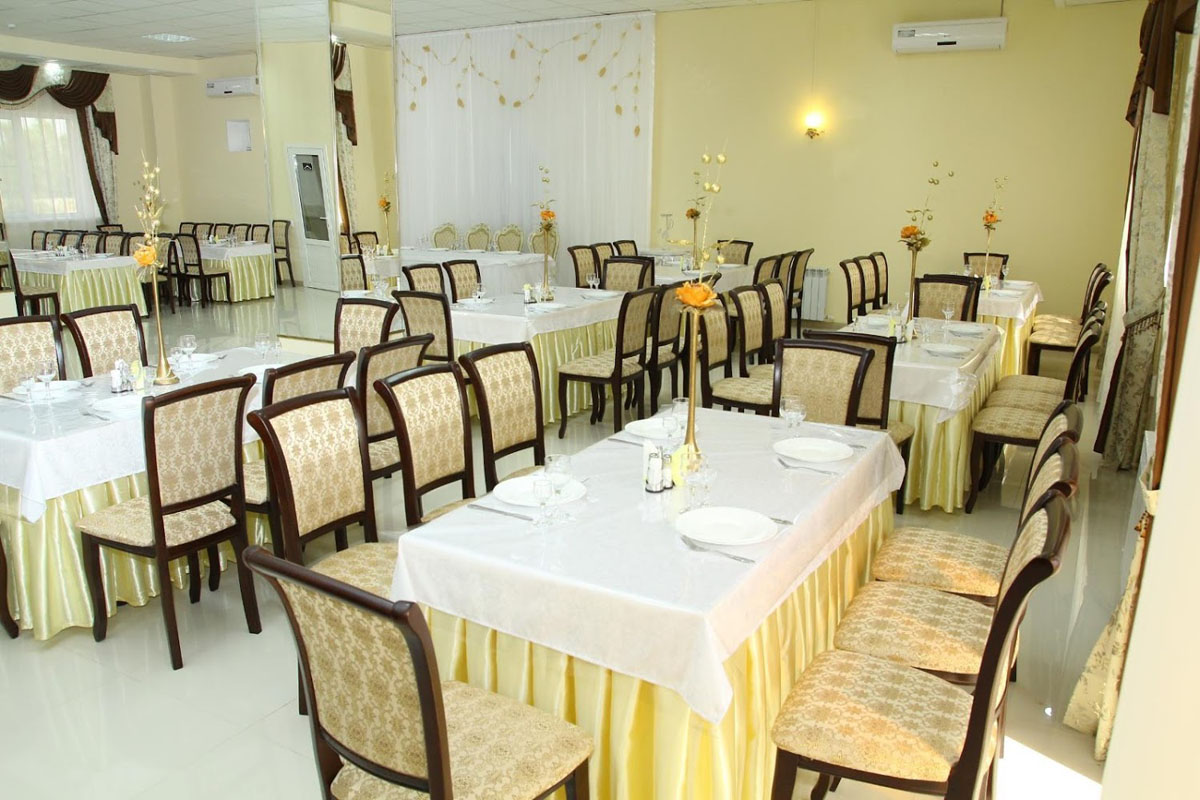 Основной зал — Кафе-банкетный зал Рио