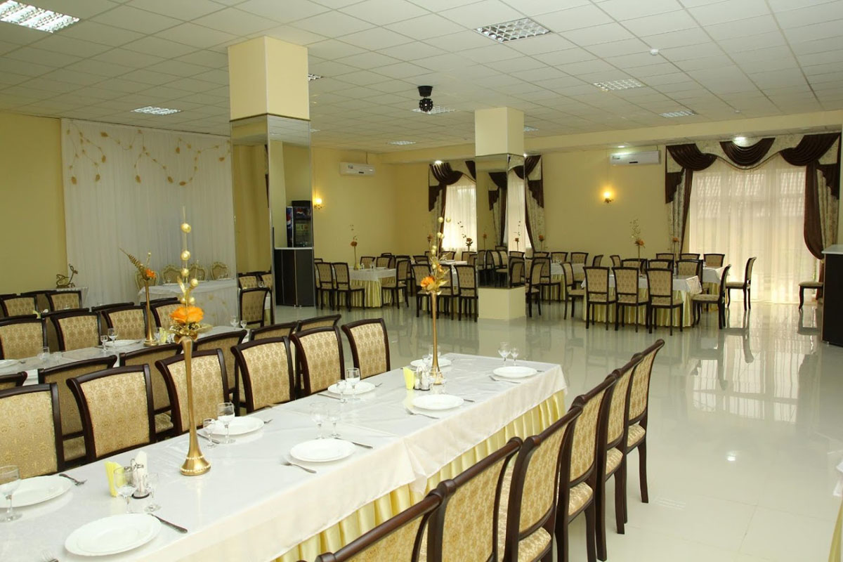 Основной зал — Кафе-банкетный зал Рио
