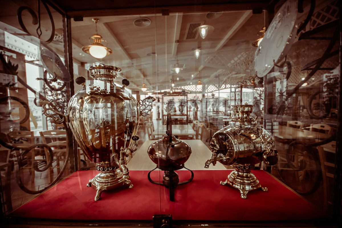 Основной зал — Кафе Самовар